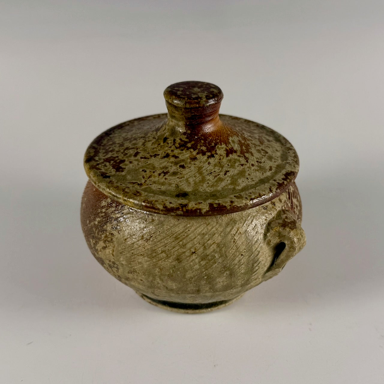 Bill Gossman covered bowl