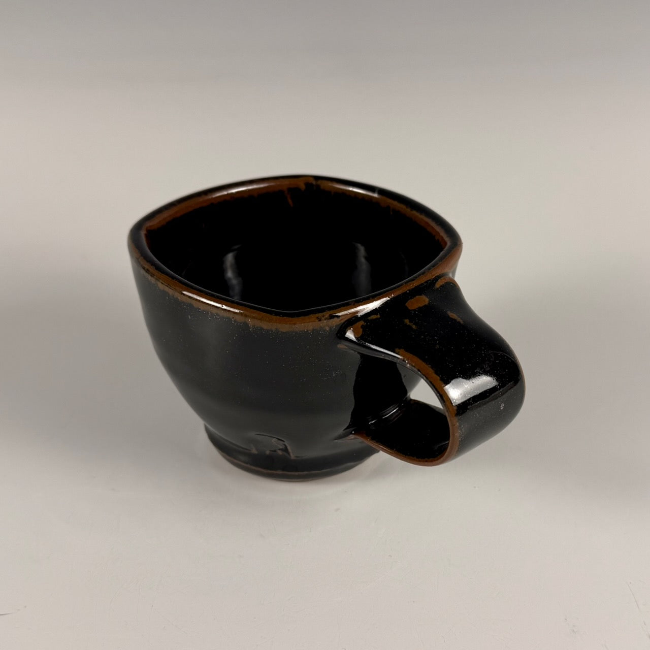 Clary Illian mug, 1 of 2