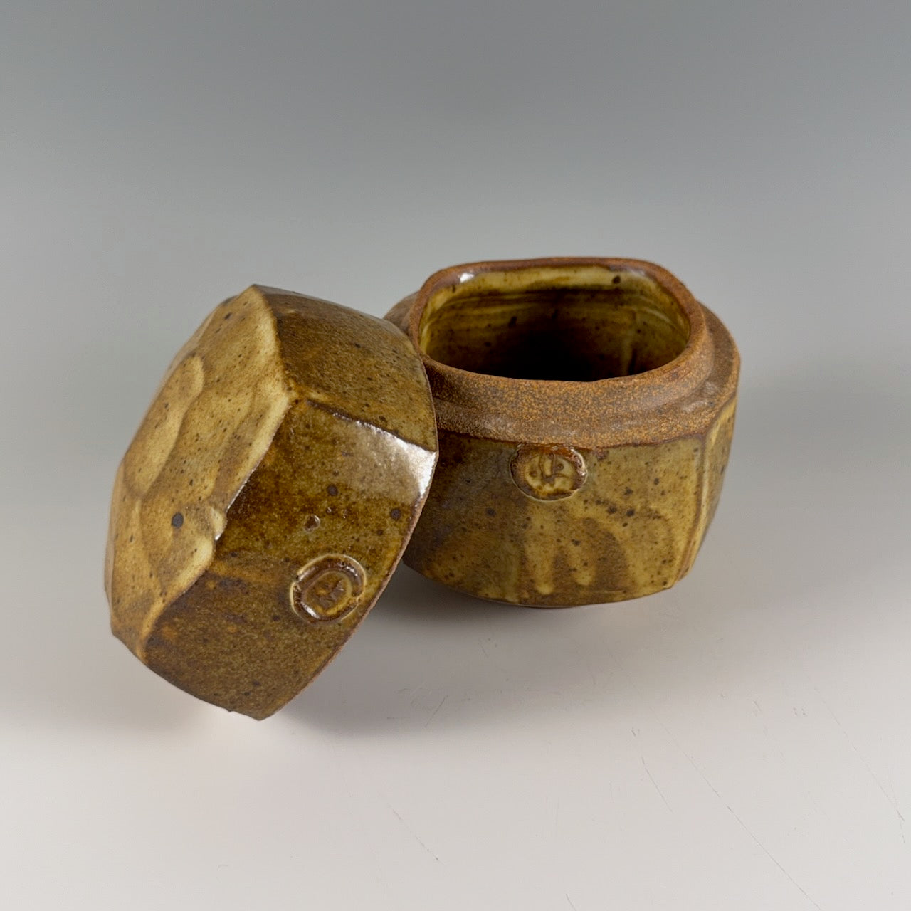 Warren MacKenzie lidded box