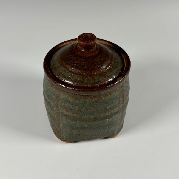 Robert Briscoe lidded jar