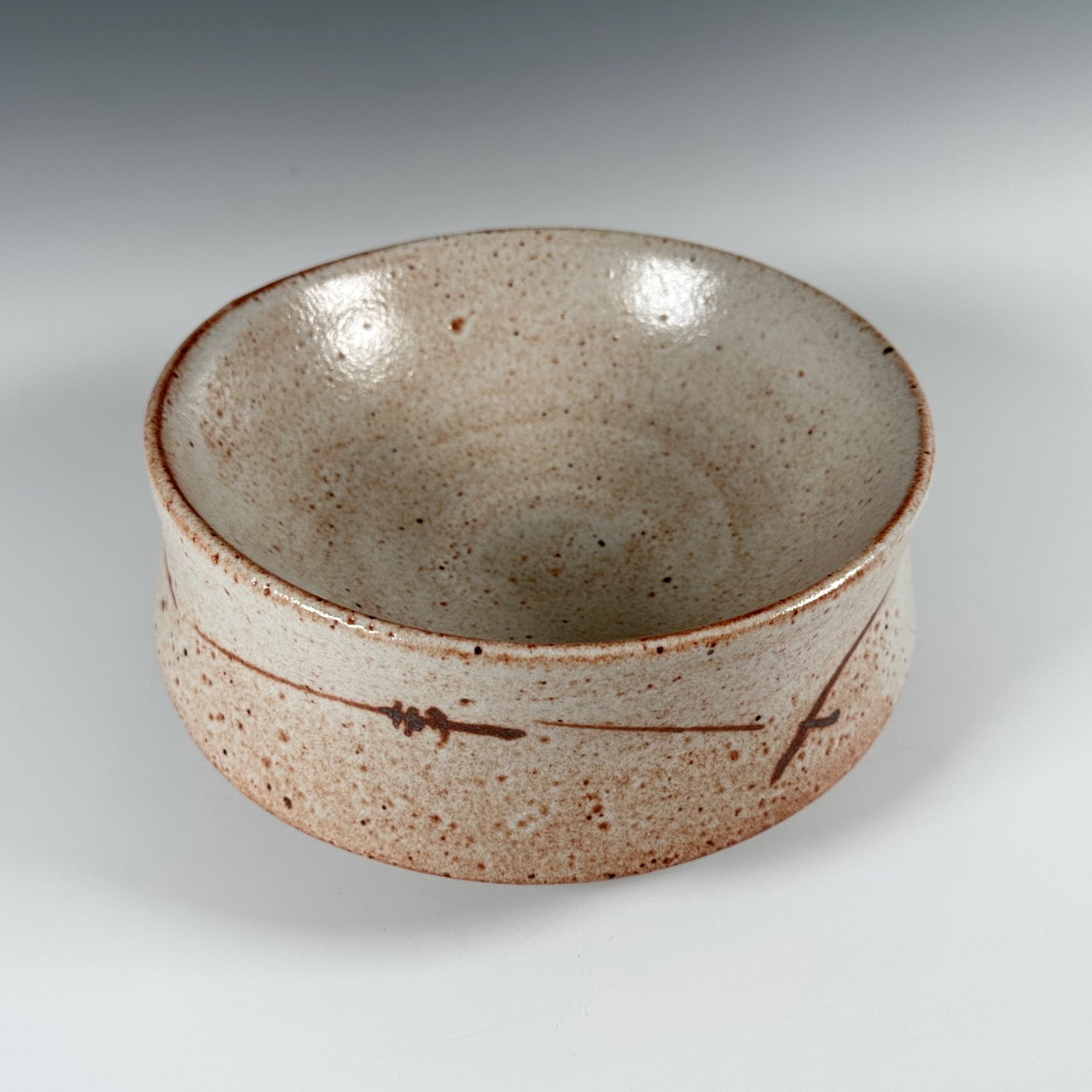 Warren MacKenzie drop rim bowl