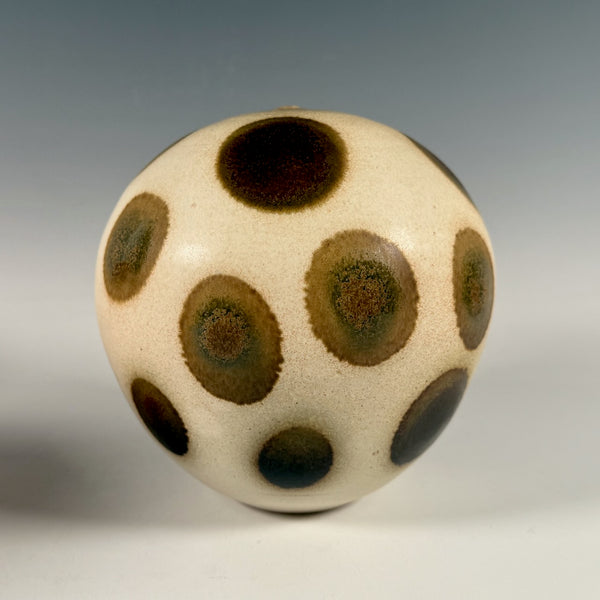 Nicholas Bernard bottle form #1
