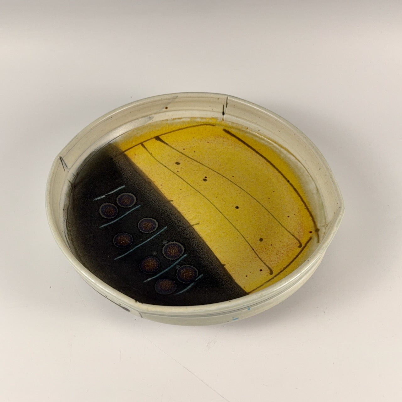 Delores Fortuna medium tray, 2 of 2