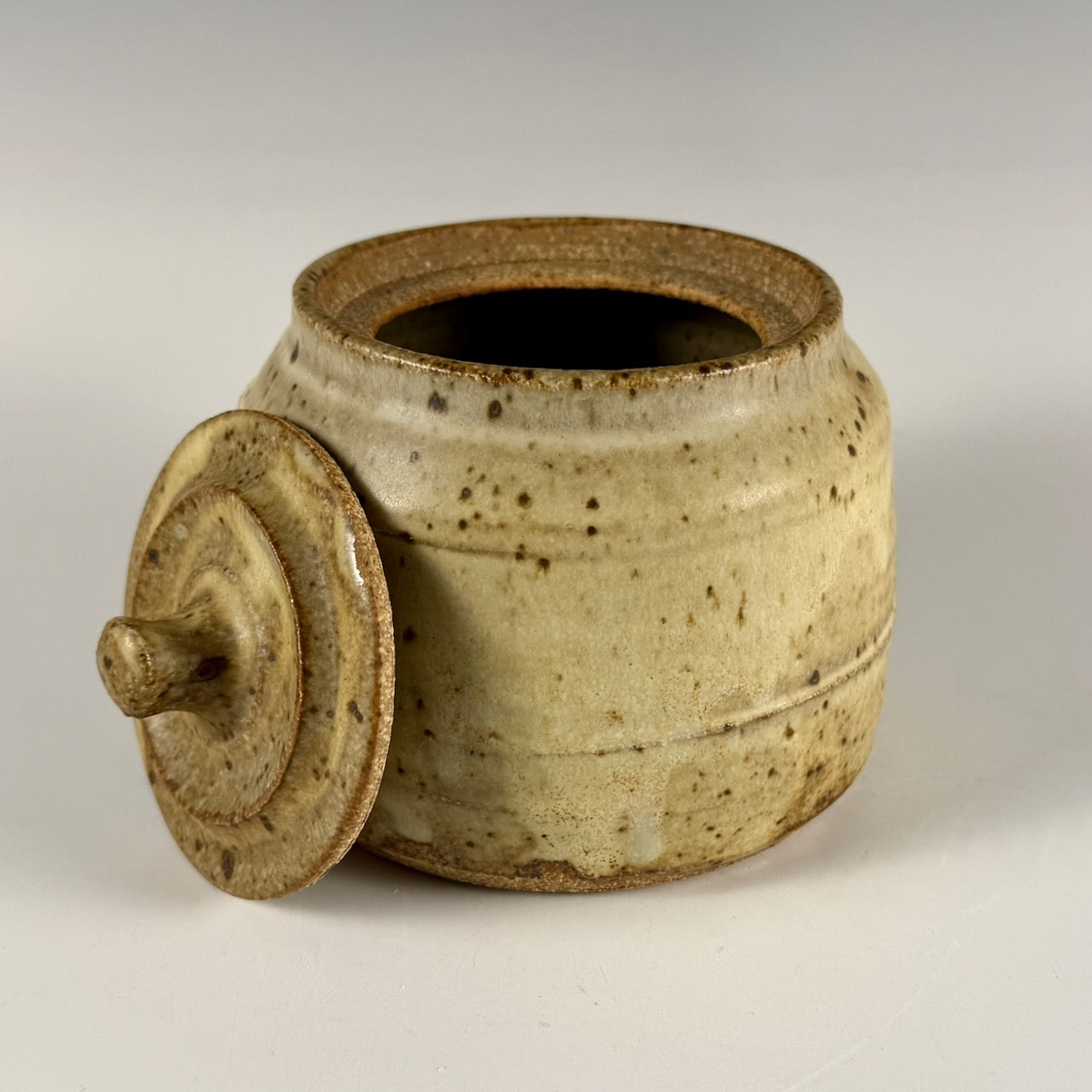 Warren MacKenzie lidded jar