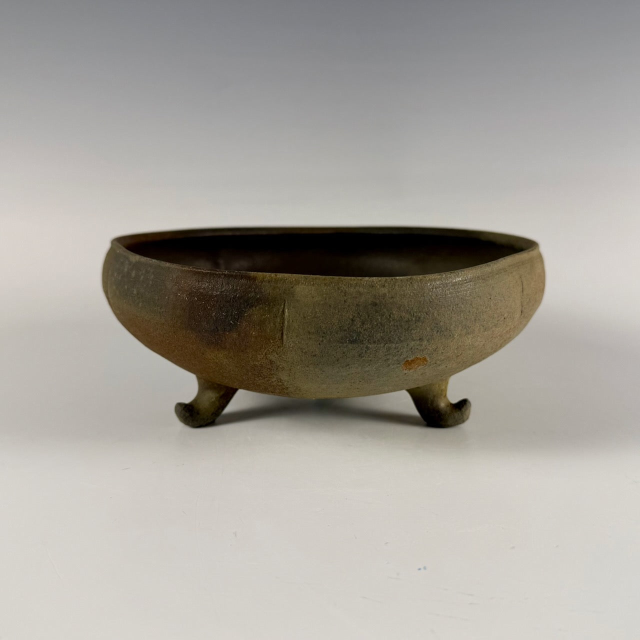 Richard Bresnahan footed bowl