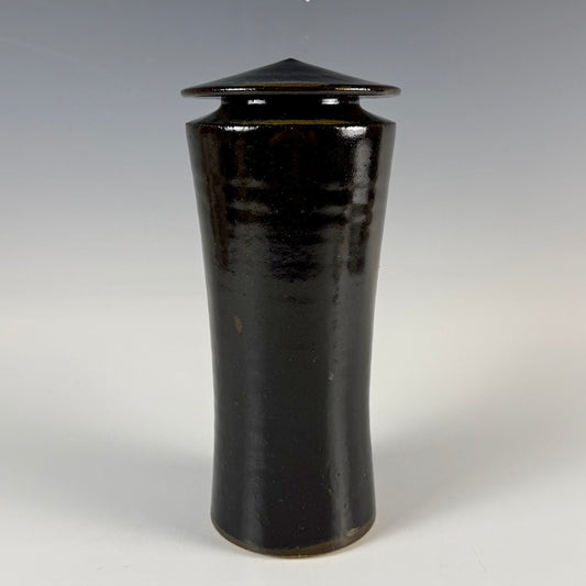 Leila Denecke tall jar