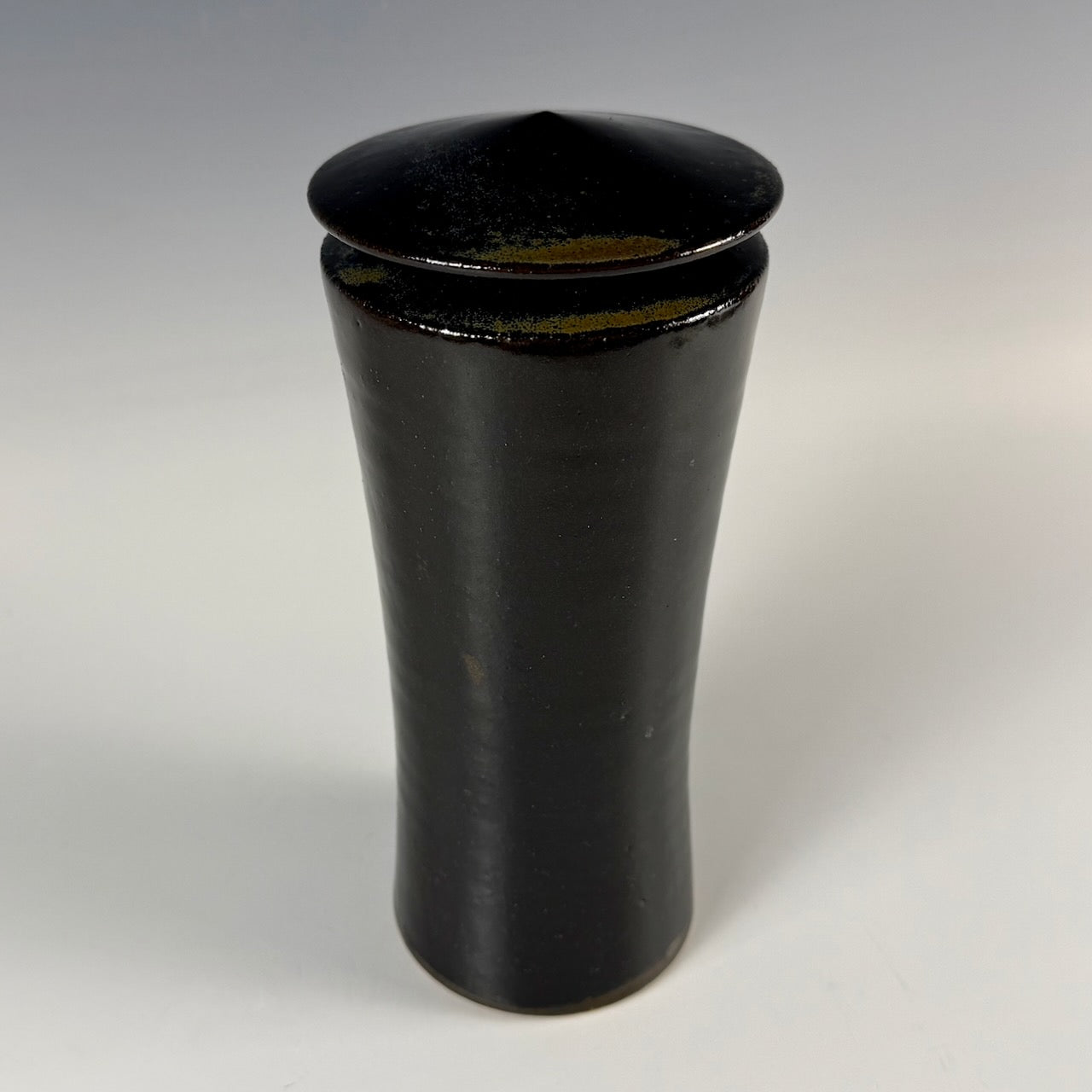 Leila Denecke tall jar