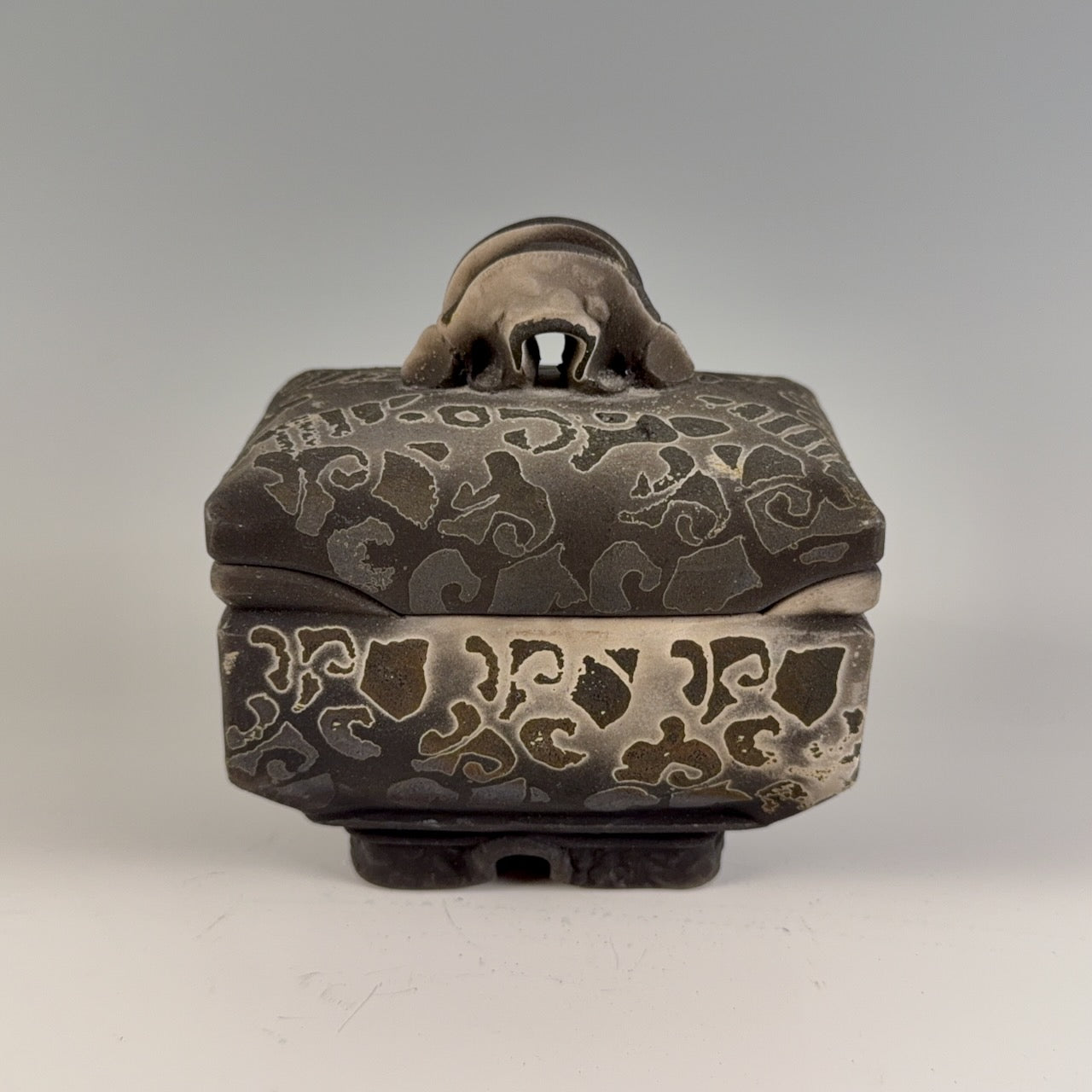 Scott Young lidded box