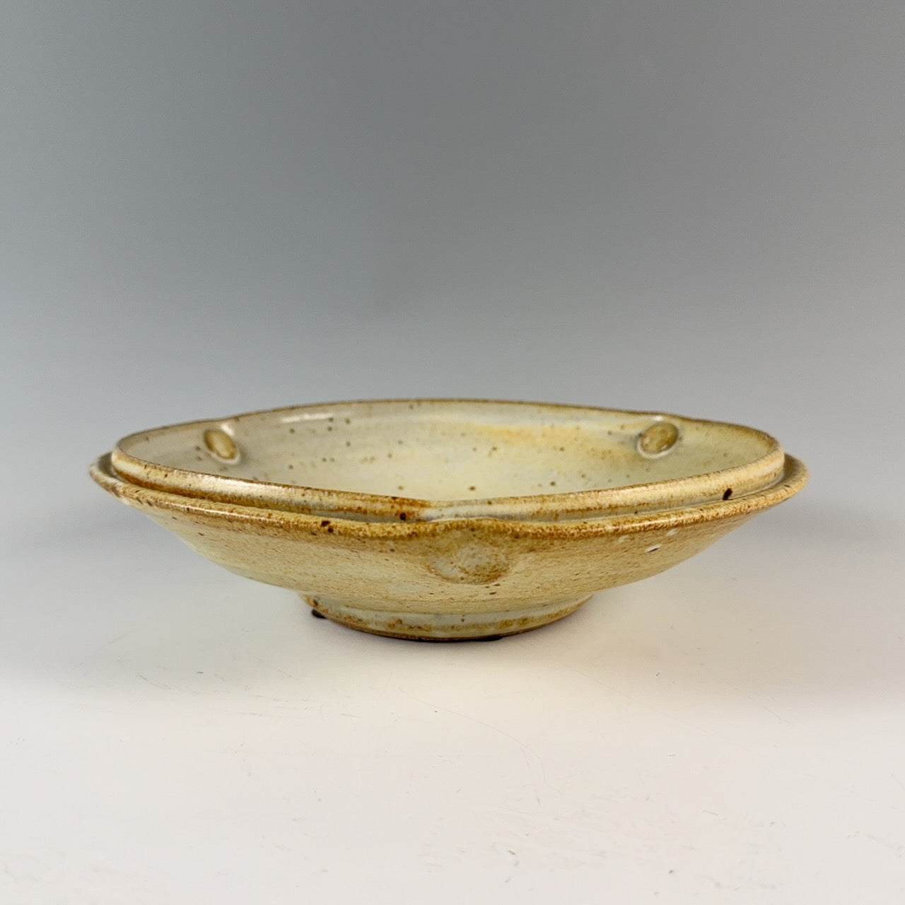 Warren MacKenzie split rim serving bowl