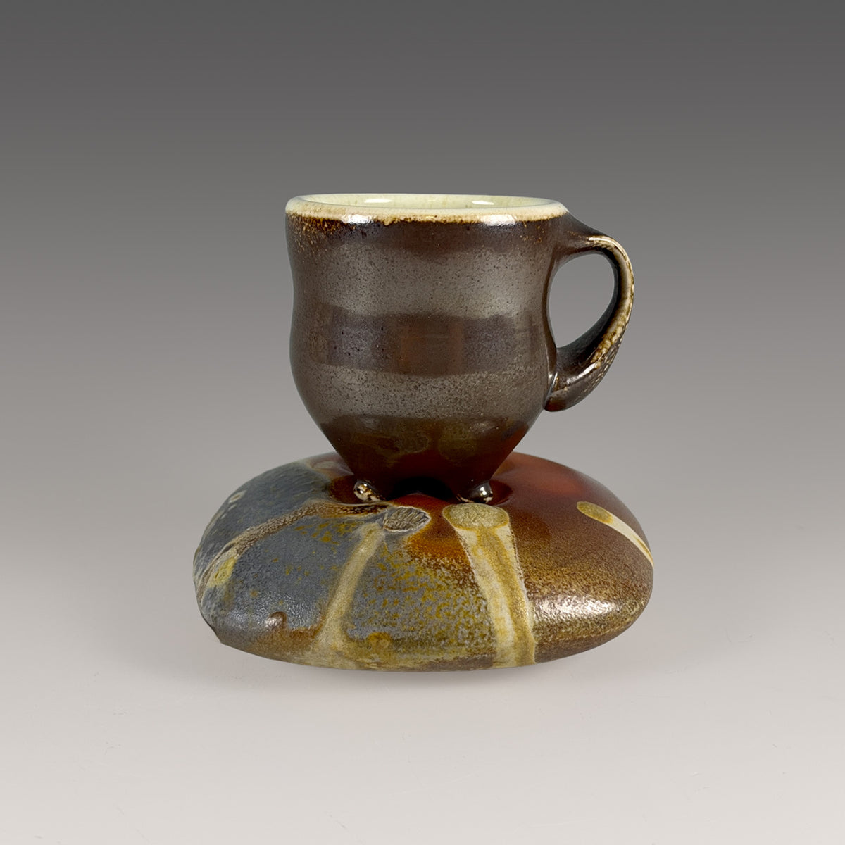 Tara Wilson mug with stand