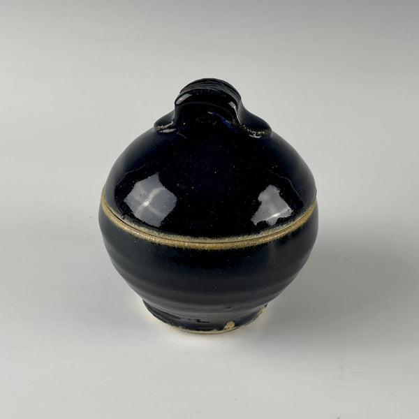 Warren MacKenzie lidded box, 4 of 4