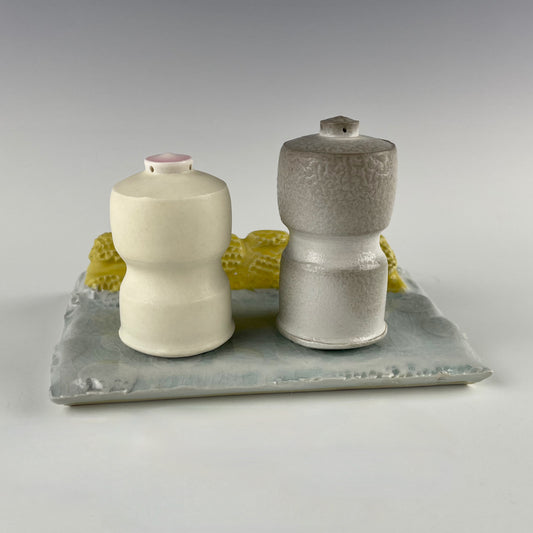 Andy Brayman salt & pepper set with tray