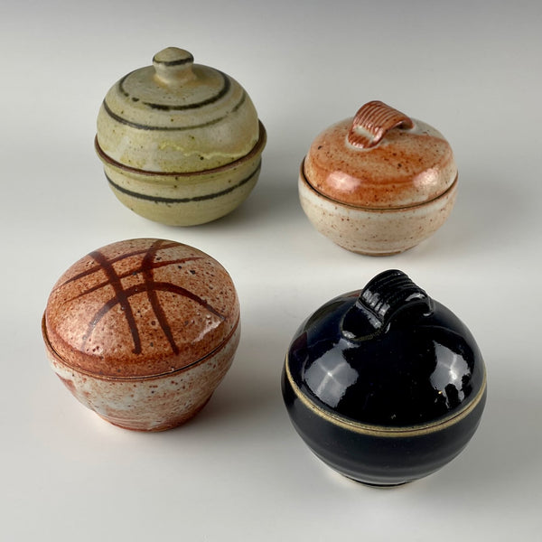 Warren MacKenzie lidded box, 2 of 4